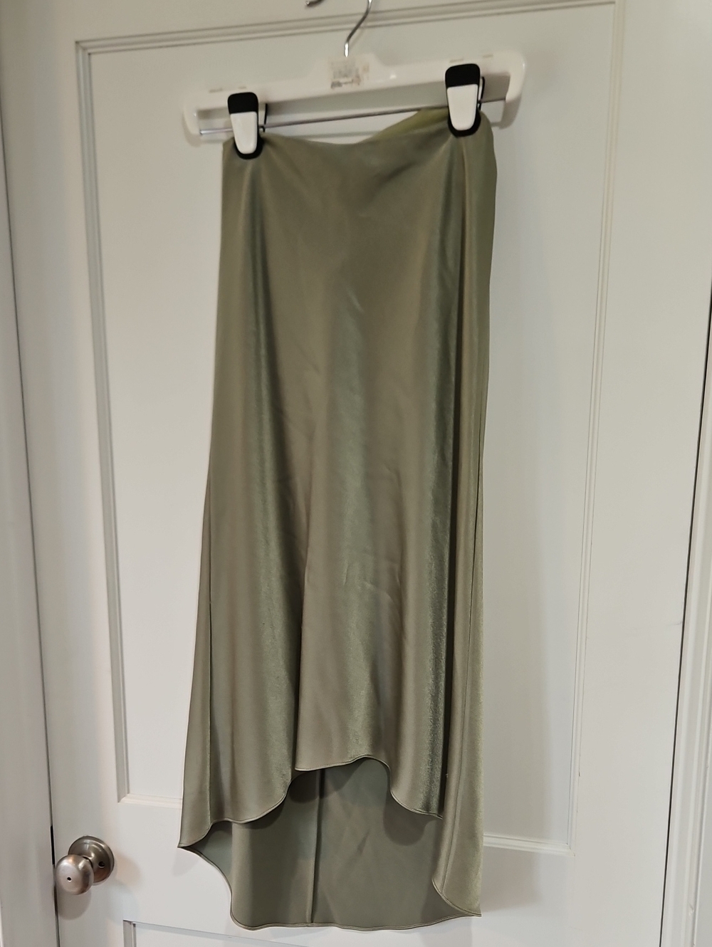 Alice + Olivia Olive Satin High-Low Skirt Size 10